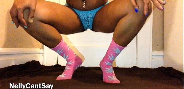  Fat Ass Twerking In Lace Panties And Pink Socks